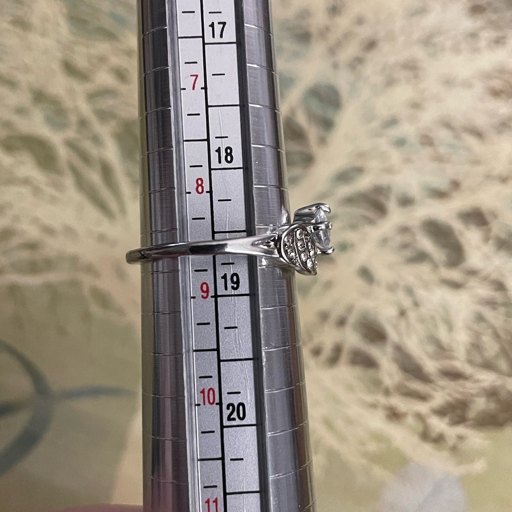 Clear Stone with Angel Wing Detail Ring - Picture 6 of 6